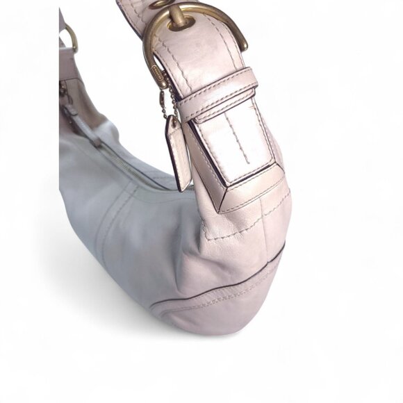 COACH Large Hobo Shoulder Bag in ivory/white - Picture 4 of 11